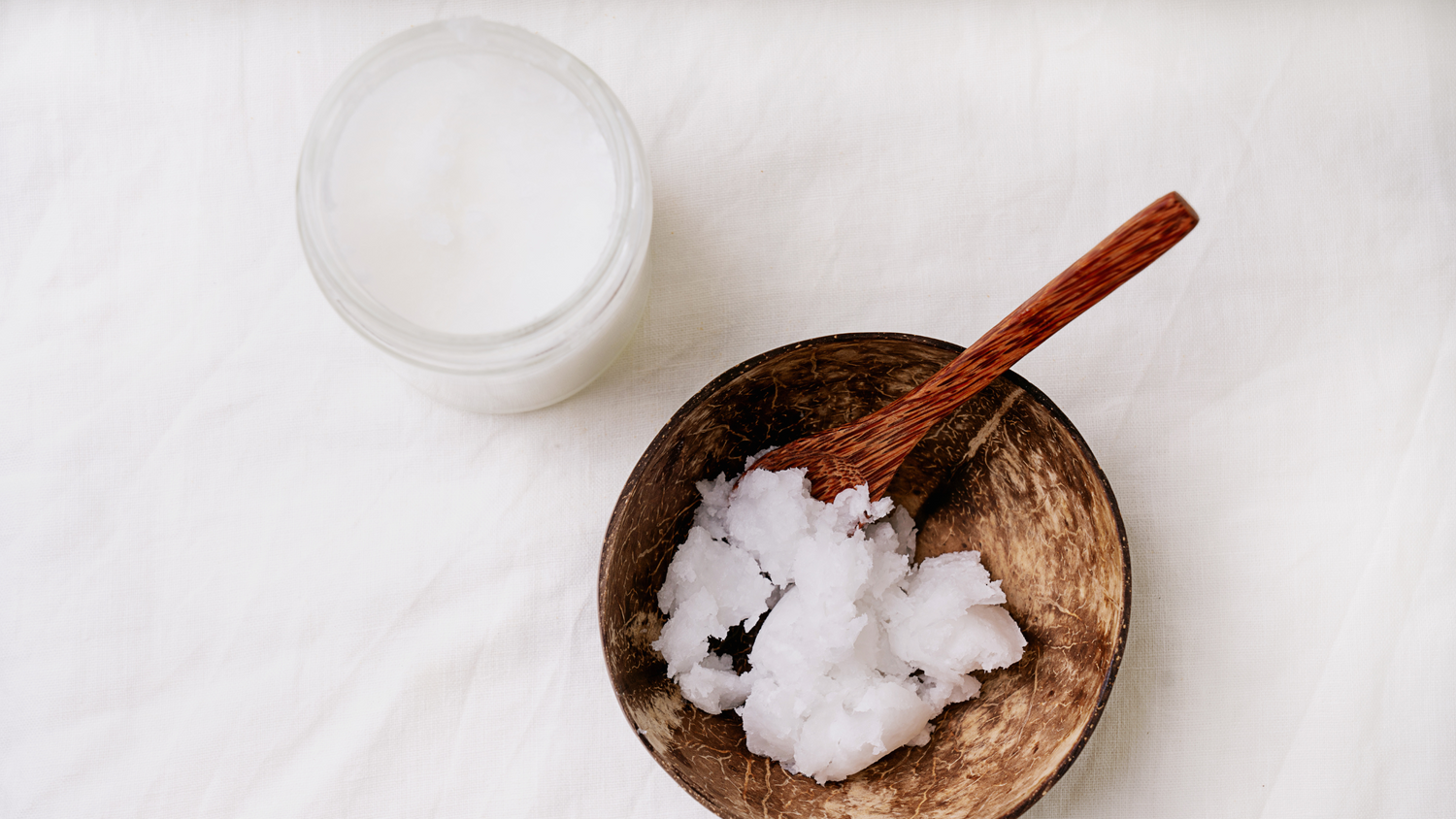 Comparing Olive Oil vs Coconut Oil for Skin Olivespa